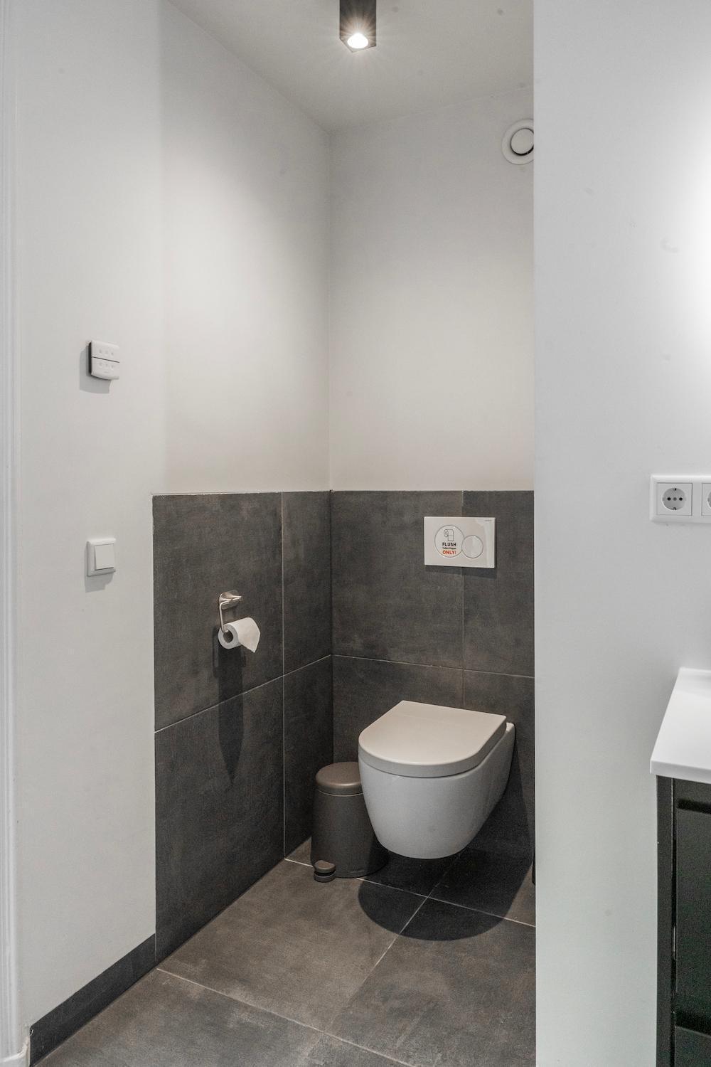 Xxl Loft With Bath Located Stadsvilla Тилбург Экстерьер фото