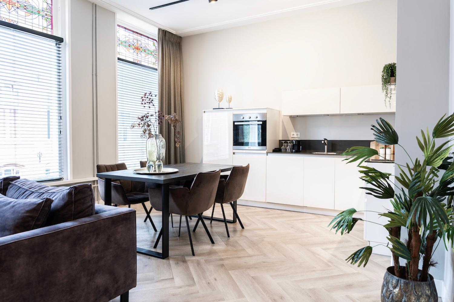 Xxl Loft With Bath Located Stadsvilla Тилбург Экстерьер фото